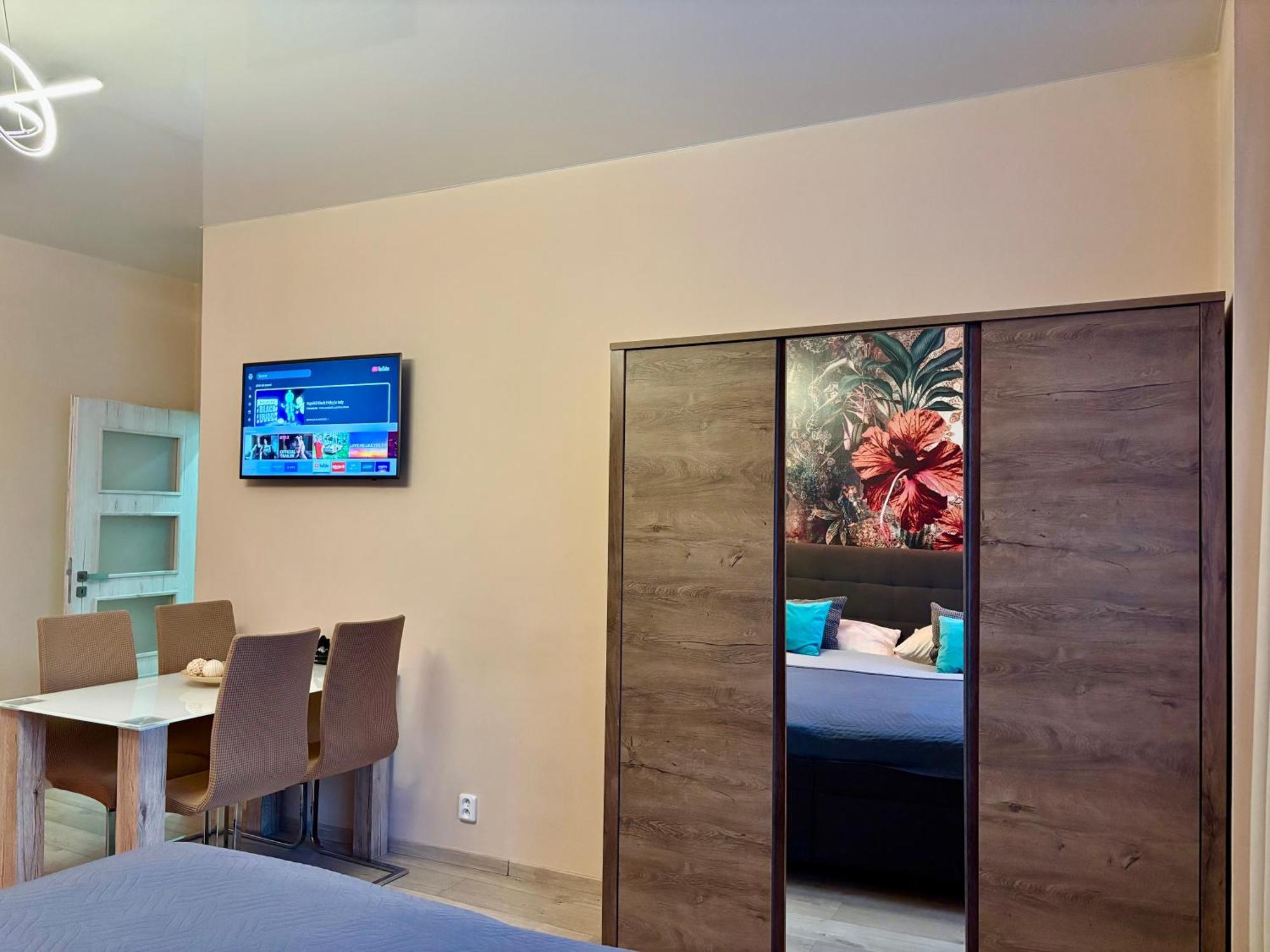 Lokal Apartment — Photos 3